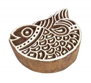 Sanu Babu Vyrezávaná pečiatka "Ryba", ručné práce, palisander, 7x6cm