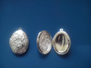 Bižutérne lôžko otvárateľný ovál 30x21 mm, strieborné (Bižutére lôžko otvárateľný  ovál, 30 x 21 mm - strieborné)