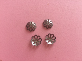 Kaplík kvetina 7,5 mm, gunmetal (Kaplík kvetina 7,5 mm, gunmetal)