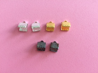 Koncovka so zúbkami 8 x 6 mm - rôzne farby (Koncovka so zúbkami 8 x 6 mm - rôzne farby)