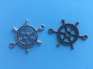 Medzikus kovový kormidlo 37 x 30 mm - staro bronz (Medzikus kovový kormidlo 37 x 30 mm, starobronz)