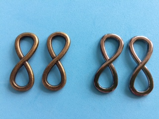 Medzikus kovový nekonečno 33 x 17 mm (Medzikus kovový nekonečno 33 x 17 mm)