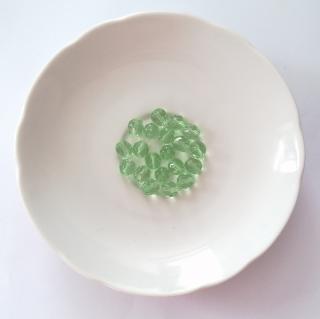 Ohňovky Preciosa Round 8mm (Ohňovky Preciosa Round - bledý peridot)