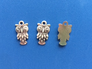 Prívesok kovový  sova 26 x 10 mm, staré striebro (Prívesok kovový sova, 26 x 10 mm, staré striebro)