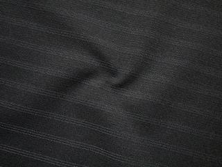 Kostýmovka čierna  nenápadný pásik