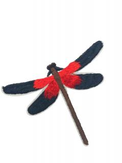 Nažehlovačka červeno-čierna  vážka
