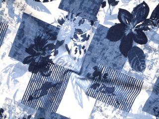Úplet bielo-modrý  kvety, listy, štvorce