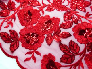 Vyšívaný tyl červený  kvet, listy s flitrami