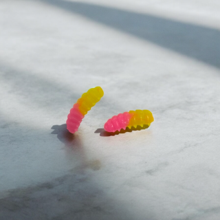 RYVALURES-WORM SUNNY YELLOW/BUBBLE GUM - 10KS
