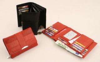 Červená kožená peňaženka malá