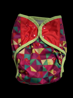 Vrchné nohavičky s KRÍDELKAMI na patentky rôzne vzory Vzor: Trojuhoľníky dievča so zelenáým lemom