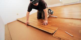 Montáž drevenej podlahy do 30 m2 click (Montáž a pokládka podláh)