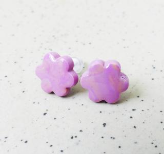 Antialergické napichovacie náušnice fialové kvietky - chirurgická oceľ (Handmade bledo-fialové antialergické napichovačky v tvare kvetov)