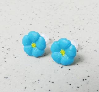 Antialergické napichovacie náušnice nezábudky - väčšie (Handmade modré antialergické napichovačky v tvare nezábudiek)