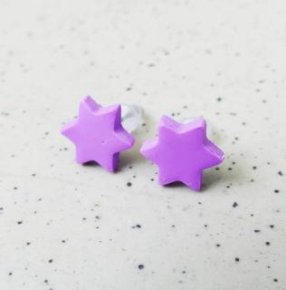 Antialergické napichovacie náušnice sýto fialové hviezdičky - chirurgická oceľ (Handmade fialové antialergické napichovačky v tvare hviezd)