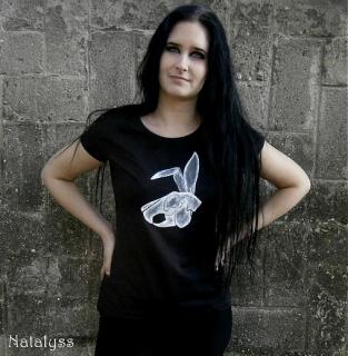 Čierne tričko kostra PlayDead - zajačik (Ručne maľované tričko s kostrou zajaca)