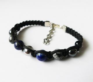 Čierny makramé náramok s liečivým kameňom obsidiánom, achátom a lapisom (Čierny shamballa náramok - liečivý minerál obsidián, achát, hematit a lapis lazuli)