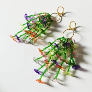 Náušnice farebné kvety z korálok - chirurgická oceľ (Handmade visiace náušnice kvety s chirurgickou oceľou z korálok )