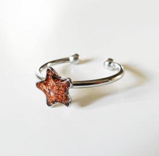 Živicový ručne robený prsteň medená hviezda - chirurgická oceľ (Handmade živicový prsteň v tvare hviezdy z chirurgickej ocele)