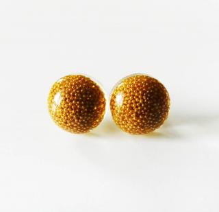 Zlaté živicové antialergické napichovcie náušnice s perličkami (Handmade zlaté kruhové napichovacie náušnice  12 mm)