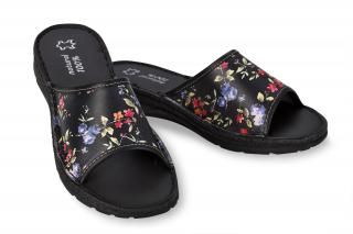 Dámske kožené papuče, čierne s kvetmi Veľkosť obuvi: 36
