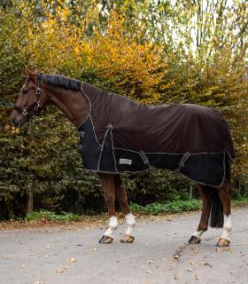 Výbehová deka pre koňa so zvýšeným krkom Waldhausen COMFORT 1200D -200g DĹŽKA: 125 cm