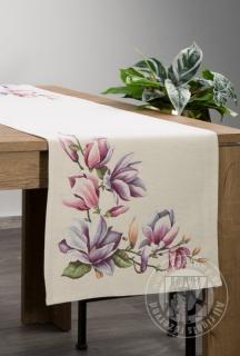 Gobelínový behúň na stôl so vzorom kvetov magnólie naturálny