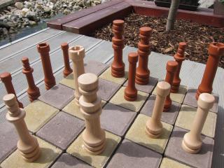 Záhradné šachy malé Hra +: dlažba (64ks)