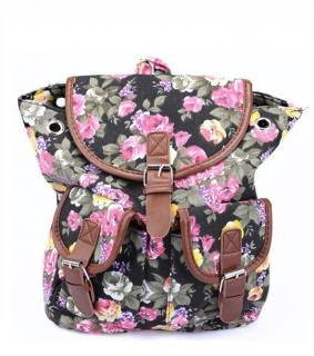 Kvetinový vzorovaný ruksak Black (Batoh kvetinový motív )