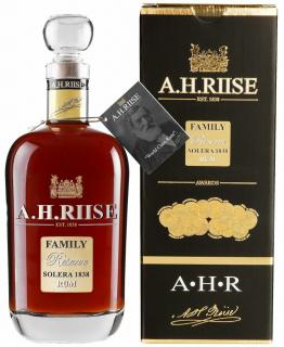 A.H. Riise Family Reserve, GIFT, 40%, 0.7 L (darčekové balenie)