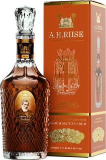 A. H. Riise Non Plus Ultra Ambre d'Or Excellence, GIFT, 42%, 0.7 L (darčekové balenie)