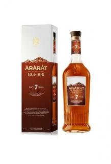 Ararat 7 Y.O., GIFT, 40%, 0.7 L (darčekové balenie)