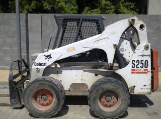 BOBCAT - S250 - šmykom riadený veľký nakladač - Nakladač šmykom riadený ( UNC )