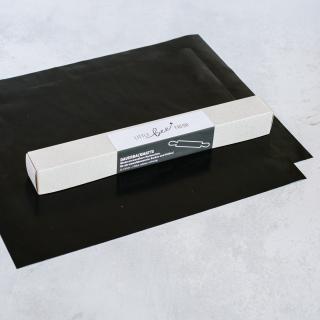 Znovupoužiteľný teflónový papier/fólia na pečenie alebo grilovanie - 33x45 cm - čierny (2 ks v balení)