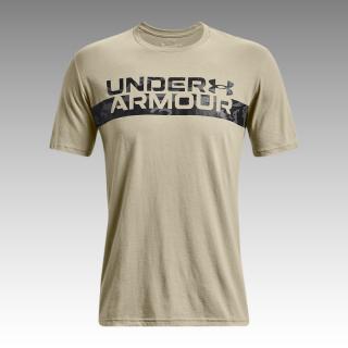 Under Armour Men's Camo Chest Stripe Short Sleeve