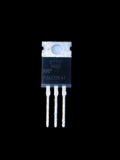 BT137-600E TO-220 600V 8A Triac