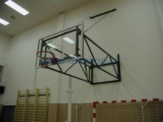 Basketbalová konštrukcia DOR-SPORT, otočná s tiahlami, vys. 2510-4250 mm (Vnútorná otočná basketbalová konštrukcia vrátane tiahel s vysadením 2510-4250 mm.)