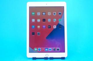 Apple iPad 6 9.7  128GB + Celluar Gold