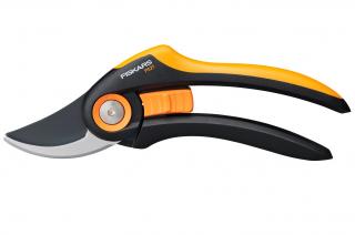 Dvojčepeľové záhradné nožnice FISKARS Plus P721