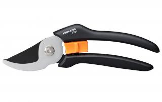 Dvojčepeľové záhradné nožnice FISKARS Solid P121