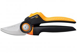 Dvojčepeľové záhradné nožnice FISKARS X-Series P921 (M)