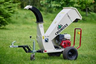 Štiepkovač Cronoss T 90 HONDA pro wood chipper