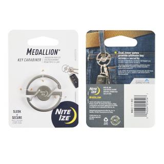 Obojstranná karabína Nite Ize Medallion™ Key Carabiner