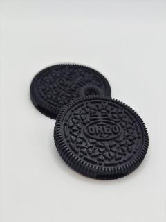 Píšťalka v tvare Oreo sušienky Barva: Lesklá - Citrónová, Typ: Na kľúče