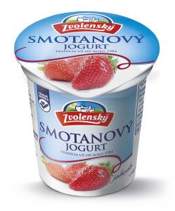 ZVOLENSKÝ jogurt smotanový jahoda 145g