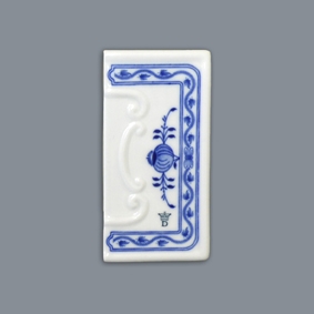 Cibulák číslo na dům rámeček reliéfní se spodní značkou 11 cm originální cibulákový porcelán Dubí, cibulový vzor,