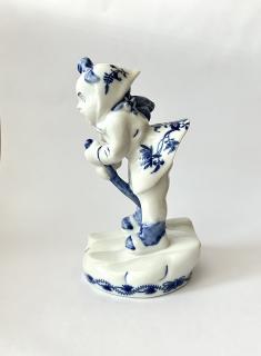 Cibulák Děvčátko na lyžích 16 cm originální český porcelán Dubí