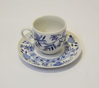 cibulák Henriette šálek a podšálek 250ml kávový vysoký henrieta Saphyr Thun 1 ks cibulákový porcelán Nová Role