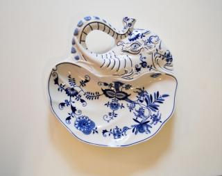 Cibulák slon ucho na zeď  31 cm originální cibulákový porcelán Dubí, cibulový vzor