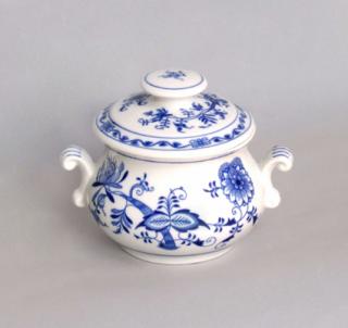 Cibulák Zapékací hrnek s oušky a s víčkem s úchytkou 0,50 l originální cibulákový porcelán Dubí, cibulový vzor